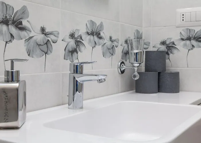 Apartamento Attrezzato Ed Elegante Al Colosseo